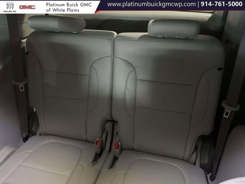 Used 2022 GMC Acadia SLT w/ Preferred Package image 22