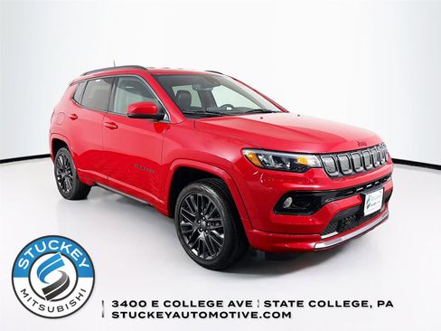 Used 2022 Jeep Compass Limited AWD/4WD image 1