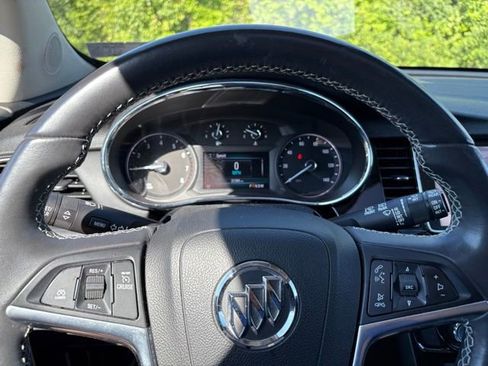 Used 2018 Buick Encore Sport Touring AWD/4WD image 18