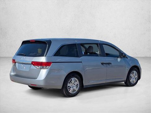 Used 2016 Honda Odyssey LX image 5