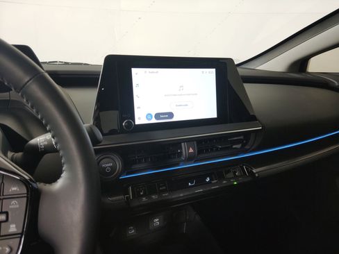 Used 2025 Toyota Prius XLE image 23
