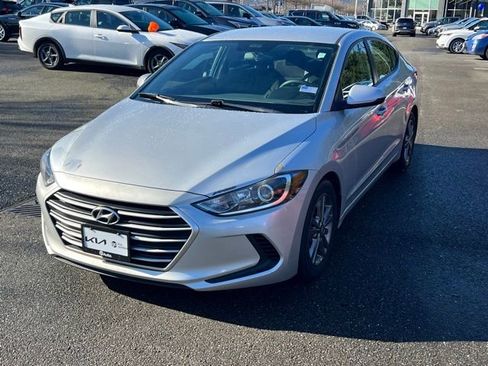 Used 2018 Hyundai Elantra SEL w/ Cargo Package image 4