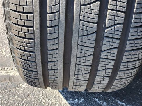 Certified 2025 Volvo XC90 T8 Ultra w/ Protection Package Premier image 14