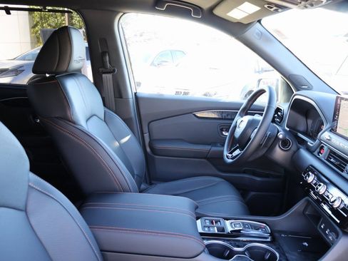 Certified 2026 Honda Passport TrailSport Elite image 7