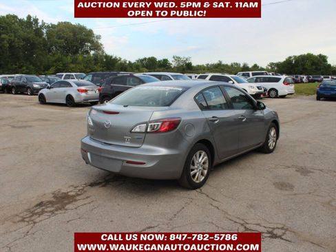 Used 2012 MAZDA MAZDA3 i Touring FWD image 4
