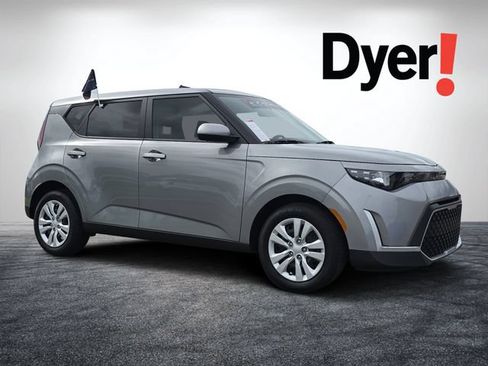 Certified 2024 Kia Soul LX FWD image 1