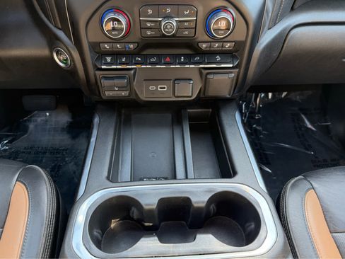 Used 2021 Chevrolet Silverado 2500 LTZ w/ Carhartt Edition image 24