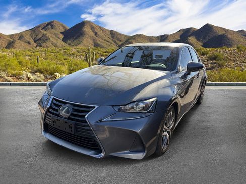 Used 2020 Lexus IS 300 RWD image 2