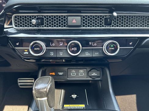 Used 2022 Honda Civic Sport Touring image 17