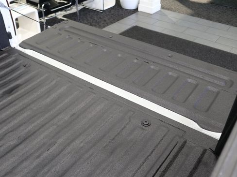 Used 2001 Ford F350 Lariat image 47