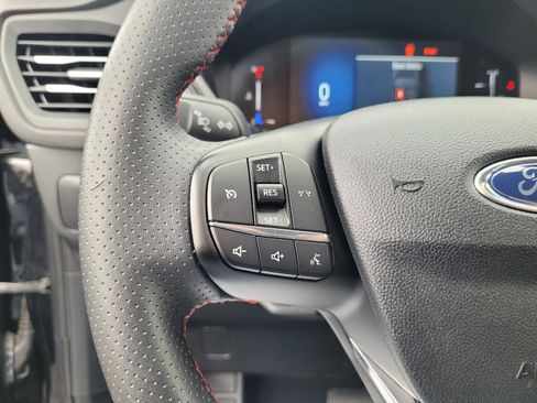 Used 2025 Ford Escape ST-Line AWD/4WD image 21