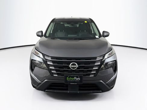 Used 2026 Nissan Rogue SV FWD image 2