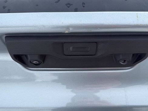 Used 2025 Chevrolet Silverado 1500 LT image 12