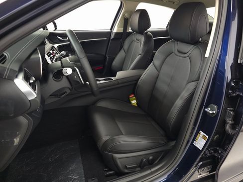 Used 2026 Genesis G70 2.5T AWD/4WD image 12