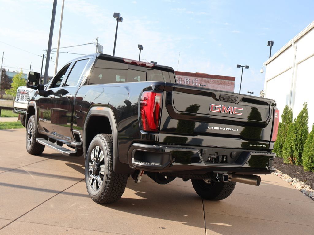 New 2026 GMC Sierra 2500 Denali w/ Denali Reserve Package AWD/4WD image 3