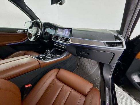 Used 2021 BMW X7 M50i w/ Dynamic Handling Package AWD/4WD image 32