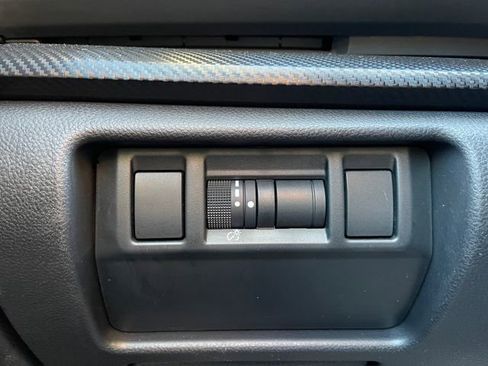 Used 2024 Subaru Crosstrek 2.0i image 25