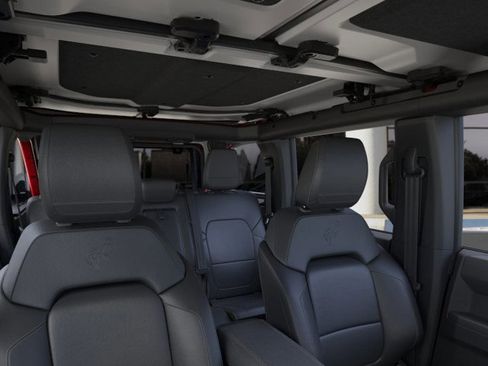New 2025 Ford Bronco Badlands image 12