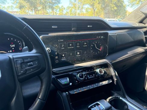 Used 2022 GMC Sierra 1500 AT4X image 24