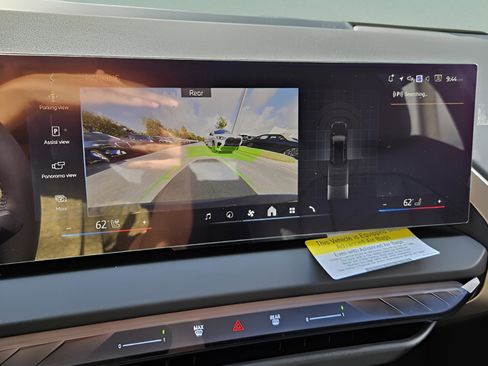 New 2025 BMW X3 xDrive30i w/ Convenience Package image 21