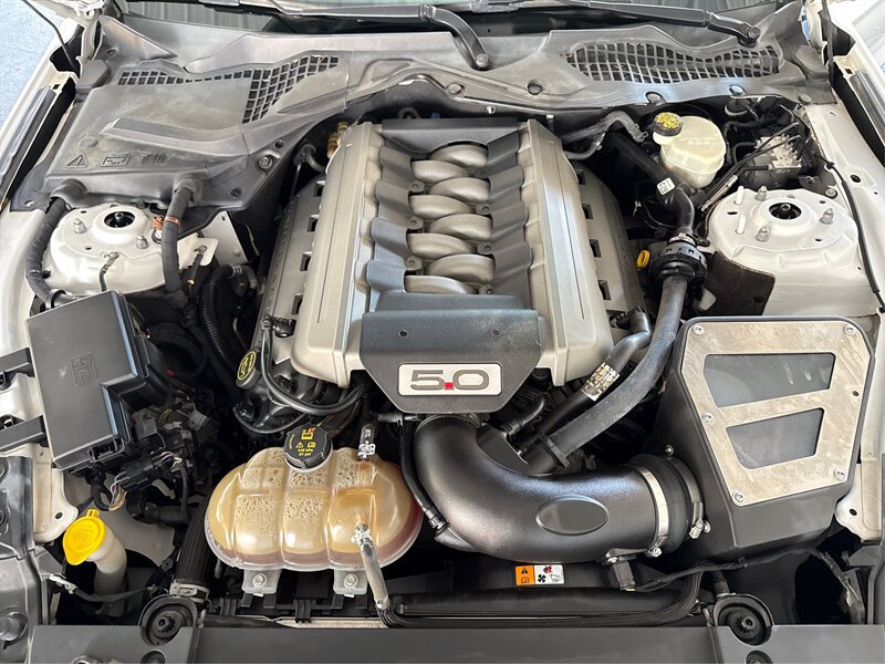 Used 2016 Ford Mustang GT Premium w/ Equipment Group 401A RWD image 11