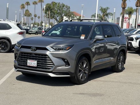 Certified 2026 Toyota Grand Highlander AWD Hybrid image 42