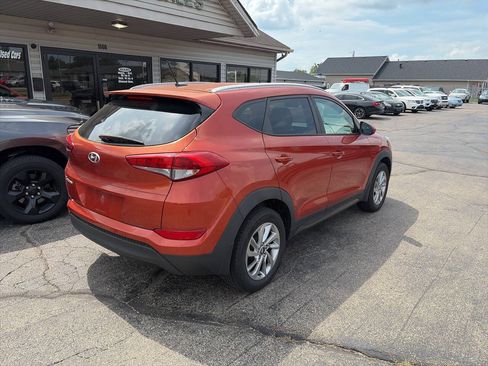 Used 2016 Hyundai Tucson SE w/ Option Group 02 FWD image 7