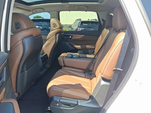 Certified 2024 Acura MDX SH-AWD w/ Technology Package image 10