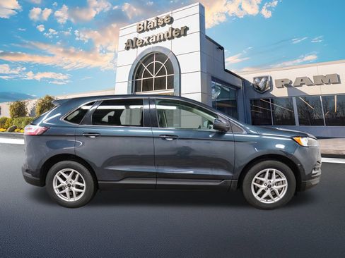 Used 2023 Ford Edge SEL AWD/4WD image 2