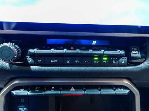 New 2026 Toyota Tundra Limited AWD/4WD image 28