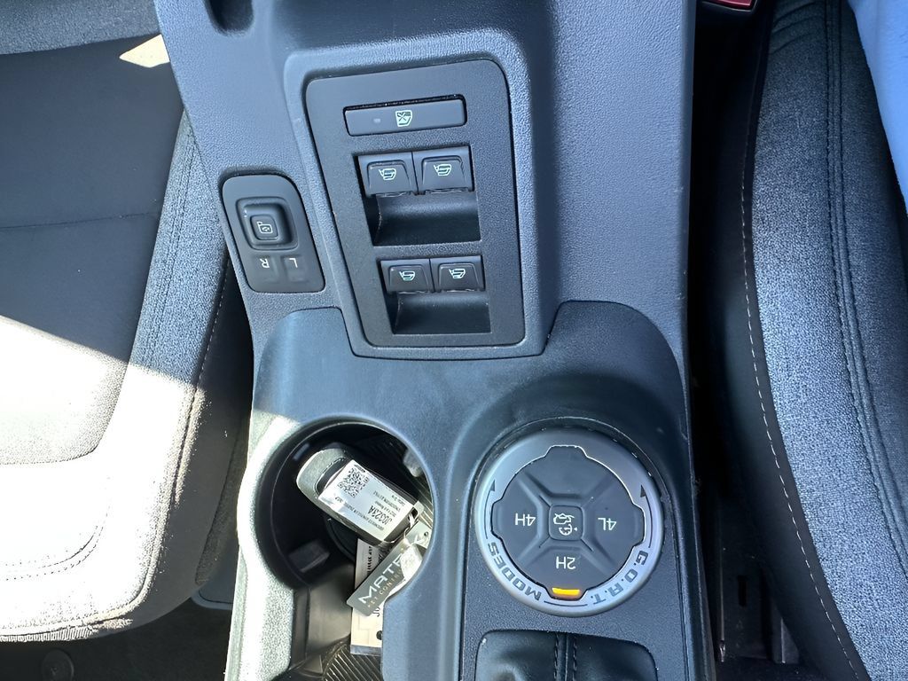 Used 2022 Ford Bronco 4-Door AWD/4WD image 21
