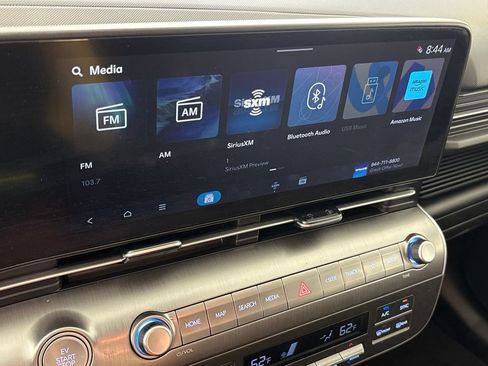 Used 2024 Hyundai Kona SEL FWD image 33