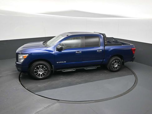 Used 2021 Nissan Titan SV w/ Accessory Utility Package AWD/4WD image 13