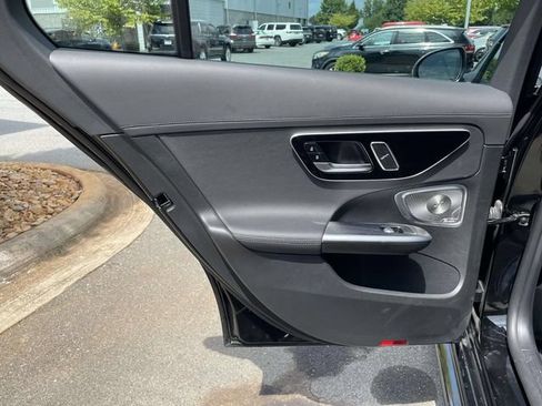 Used 2024 Mercedes-Benz C 300 4MATIC Sedan image 14