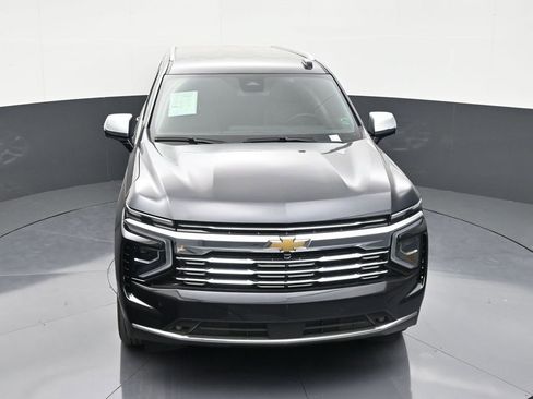 Certified 2025 Chevrolet Suburban Premier image 19