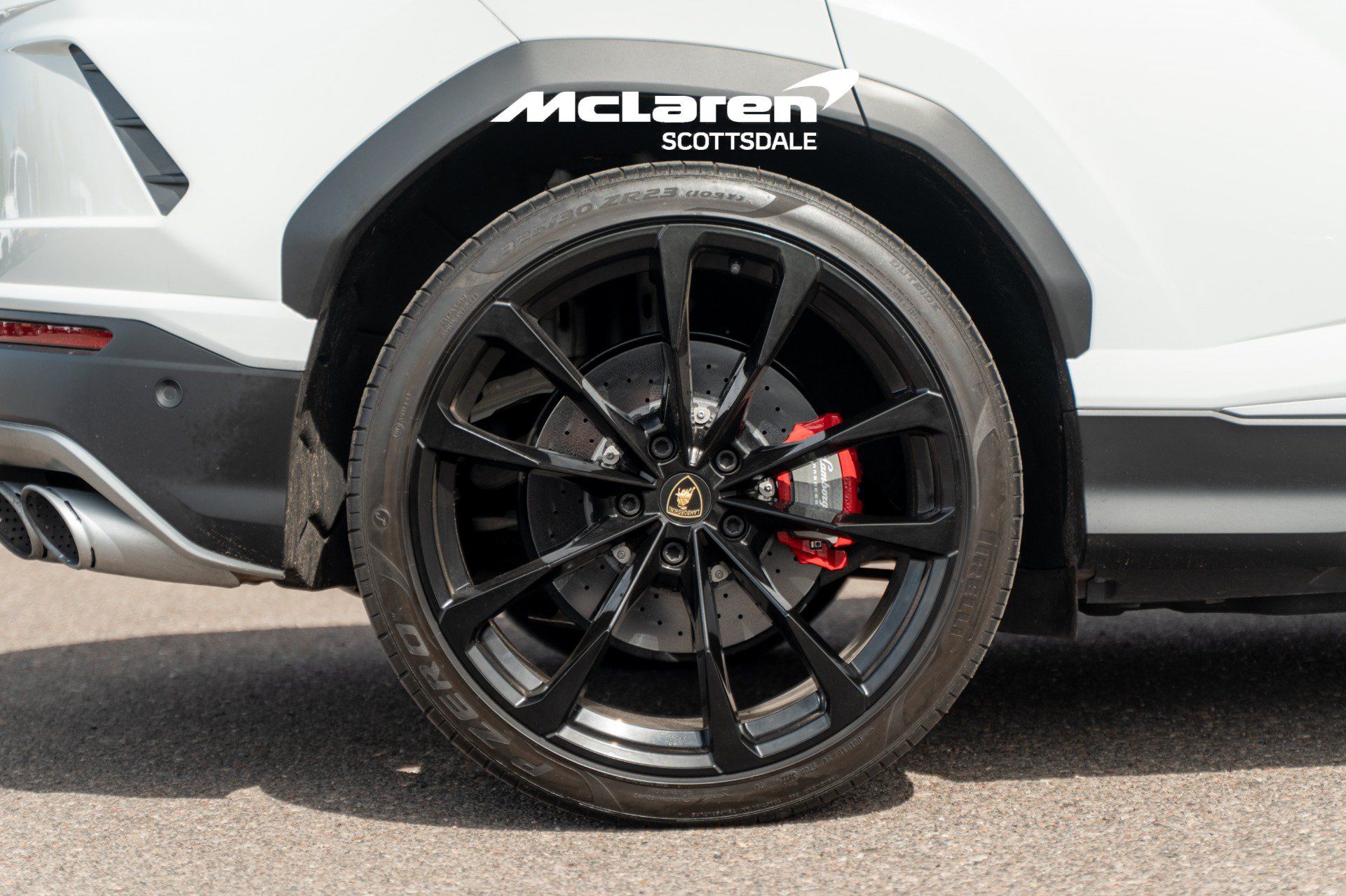 Used 2022 Lamborghini Urus AWD/4WD image 35