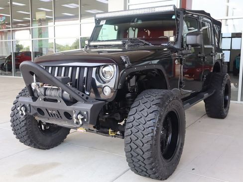 Used 2015 Jeep Wrangler Unlimited Sport w/ Quick Order Package 24S AWD/4WD image 3