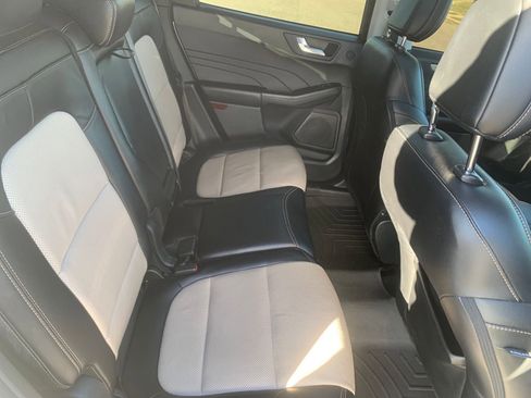 Used 2021 Ford Escape Titanium w/ Titanium Elite Package image 31