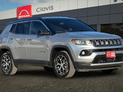 Used 2024 Jeep Compass Limited image 10