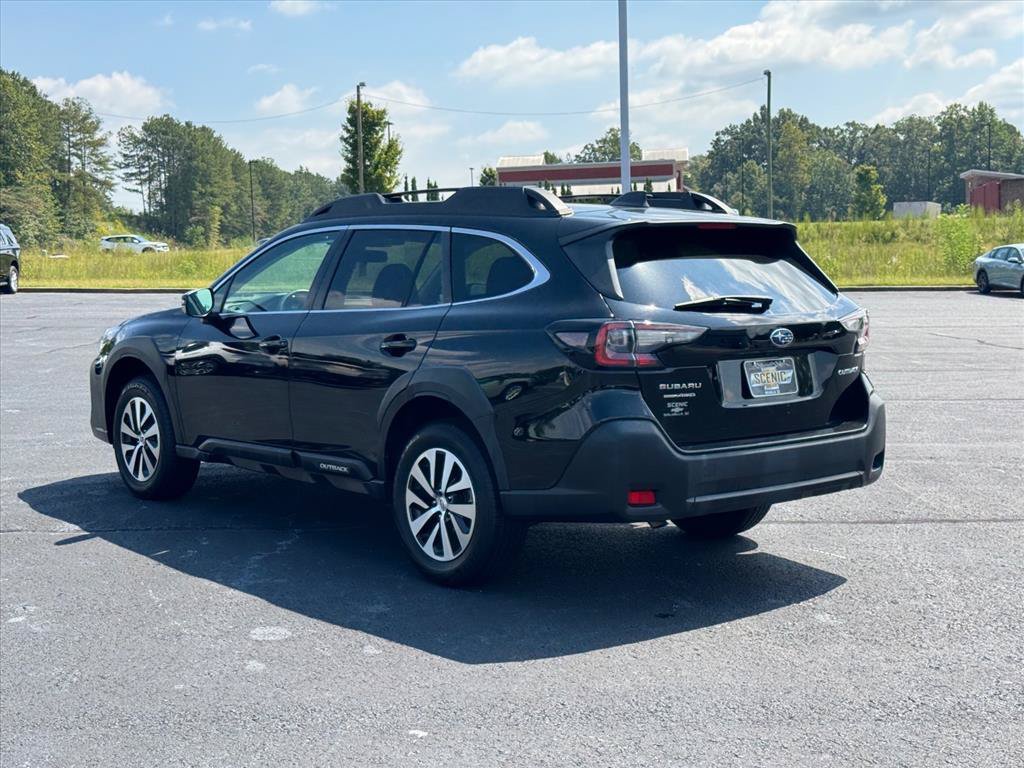 Used 2023 Subaru Outback Premium AWD/4WD image 5
