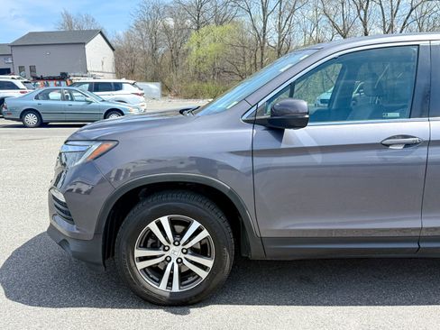 Used 2018 Honda Pilot EX image 9