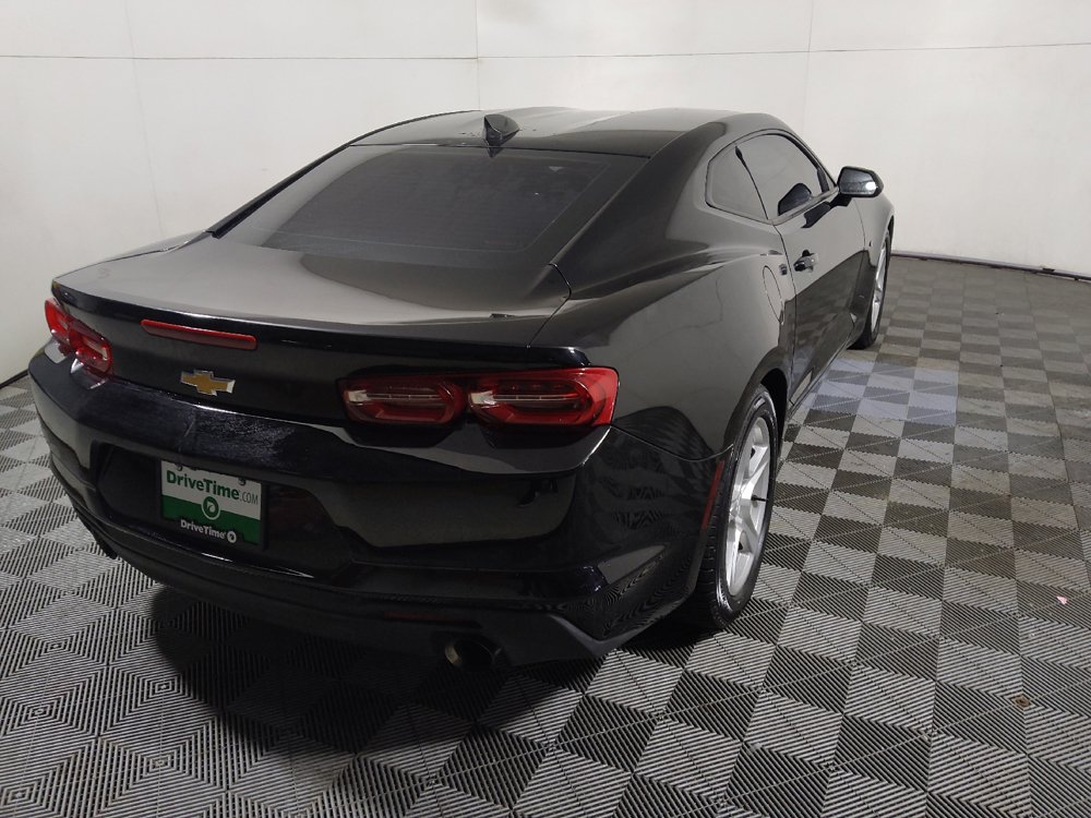 Used 2020 Chevrolet Camaro LT RWD image 7