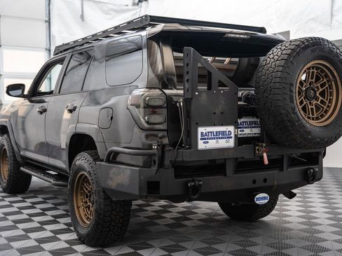 Used 2019 Toyota 4Runner TRD Off-Road AWD/4WD image 7