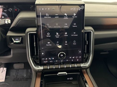 New 2026 GMC Yukon Denali w/ Sun & Power Step Package image 29