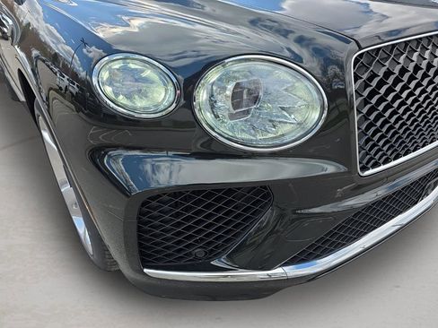 New 2025 Bentley Bentayga image 10