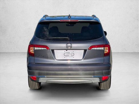 Used 2021 Honda Pilot Touring image 6