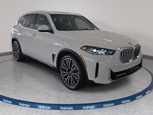 New 2026 BMW X5 xDrive40i w/ Climate Comfort Package AWD/4WD image 3