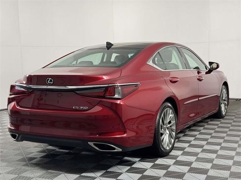 Used 2019 Lexus ES 350 Luxury w/ Accessory Package image 10