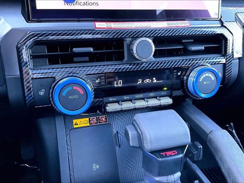 Used 2025 Toyota Tacoma TRD Off-Road w/ TRD Off Road Upgrade Package AWD/4WD image 16