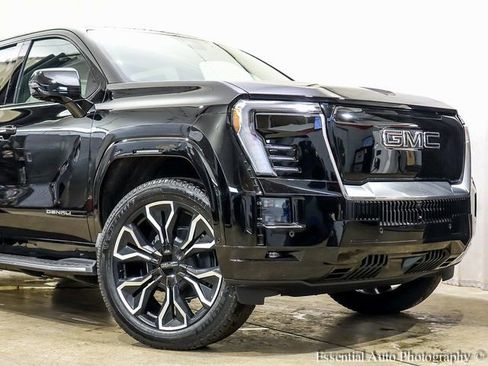 New 2025 GMC Sierra EV Denali image 2
